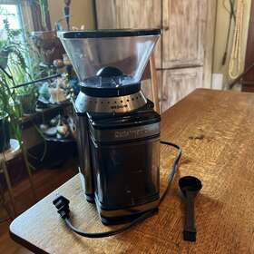 Gb-dbm8p1esp Cuisinart New Coffee Grinder 18 Settings Automatic Burr Mill With 8 Oz Hopper