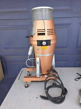 Vta6s13hmvc Mahlk Nig 25rr18 Mahlkonig Coffee Grinder 208vac 9a 3 Phase For Parts / Rep