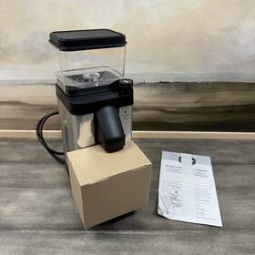 563764 Moccamaster By Technivorm Km5 Burr Grinder Polished Silver 49520 Scuffed Nib
