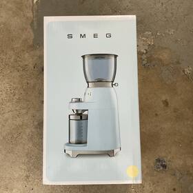 Cgf11crus Smeg Coffee Grinder Cream Color New