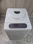 Breadman Automatic Maker Machine White With Multiple Settings & Viewing. Fixed Price $33.80.