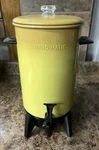 Vintage Mirro-matic Harvest Aluminum 22-CUP Electric Percolator M-9294-35. Fixed Price $19.99.
