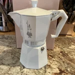 Bialetti Moka Exclusive Edition Stovetop Espresso Maker 6 Cups - Rare Cream. Fixed Price $75.00.