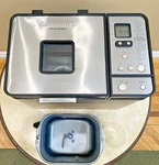 Cuisinart CBK-200 Convection Bread Maker 2-POUND Programmable Stainless Steel. Fixed Price $95.00.