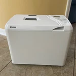 Kenmore Automatic Bread Maker Model KTR2300 White 730W Deluxe Super Rapid. Fixed Price $149.99.