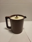 Vtg Tupperware Go-between 1-1/2 Qt Pitcher 1575-3 Brown W/push Button Lid, Usa. Fixed Price $10.00.