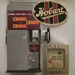 Vtg Hobart 3440 Coffee Grinder Powers On Deco Store Counter Display. Fixed Price $649.97.