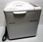 Betty Crocker White Lcd 13-PROGRAMMABLE Bake-it-easy Automatic Bread Maker. Fixed Price $31.99.