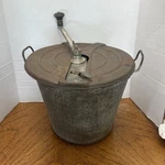 Antique Vintage Universal Bread Maker No 4 Landers Frary & Clark. Fixed Price $48.50.