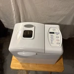 Oster Expressbake Breadmaker 58-MINUTE Model 5834. Fixed Price $40.00.
