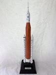 Nasa Sls 1/144 Scale Model Daron Executive Series Artemis Display E80944. Fixed Price $300.00.