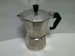 Vonshef Stovetop Aluminium Espresso Coffee Maker Pot Small. Fixed Price $16.99.