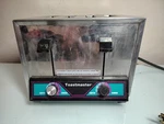 *read* Toastmaster TP409 4-SLICE Toaster Only One Side Works**. Fixed Price $89.00.