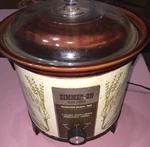 Vintage Hamilton Beach Scovill Slow Cooker Original Simmer-on #454RH 4QT. Fixed Price $69.88.