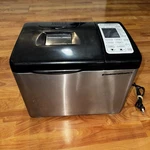 Breadman Ultimate Plus Model TR2500BC Stainless 1.5 - 2LB Maker, Excellent. Fixed Price $49.99.