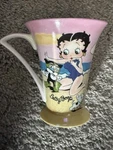 Betty Boop Beach Bikini Scene Flared Top Coffee Mug Cup Centric 10 Oz Retro. Fixed Price $12.00.