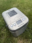 Cuisinart Compact Automatic Bread Maker Stainless Steel 12 Programs CBK-110. Fixed Price $90.00.