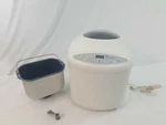 Toastmaster Automatic Bread Maker Machine TBR15 White Digital Display Tested Euc. Fixed Price $49.99.