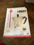 Bialetti Moka Express 6-CUP Stovetop Espresso Maker Classic Italian Aluminum. Fixed Price $25.00.