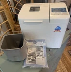 Vintage Pillsbury Model 1021 Automatic Bread And Dough Maker. Fixed Price $70.00.
