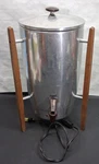 Vintage Atomic Regal Ware 7010 Percolator Coffee Maker Works 40 Cup No Filter. Fixed Price $38.24.