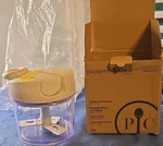Pampered Chef Manual Food Processor 2581 White Clear Plastic Stainless Steel. Fixed Price $29.24.