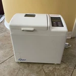 Oster Automatic Breadmaker White Model 4812 Style BM-200 630W Machine. Fixed Price $62.99.